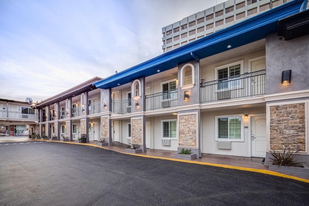 Stone Villa Inn San Mateo Exterior photo