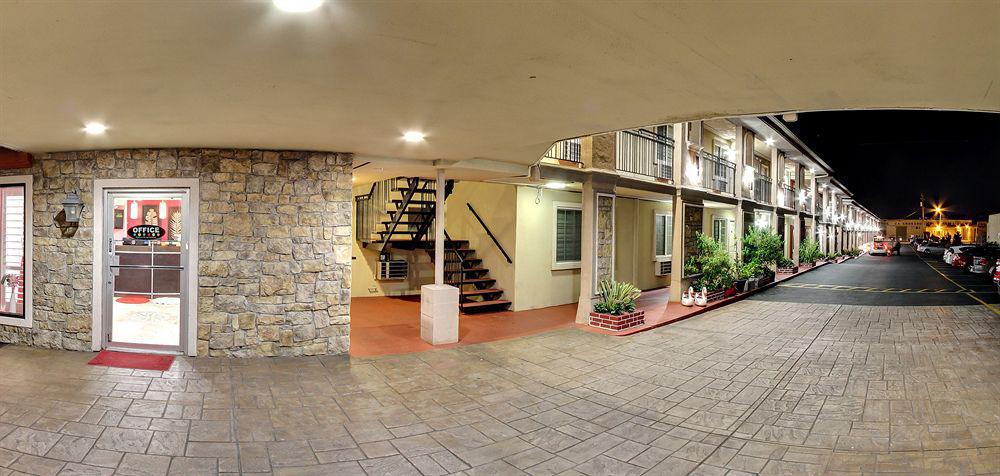 Stone Villa Inn San Mateo Exterior photo